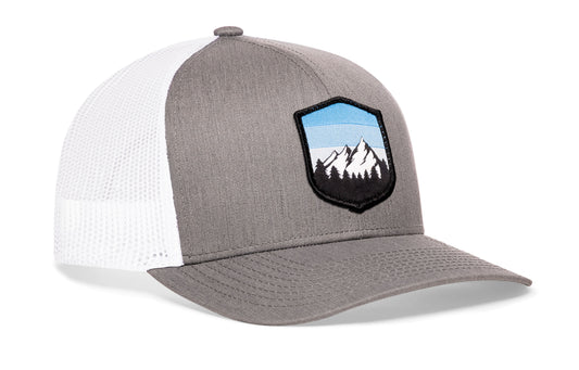 Gorra de camionero Mountains and Sky | Gorra snapback gris y blanca para exteriores