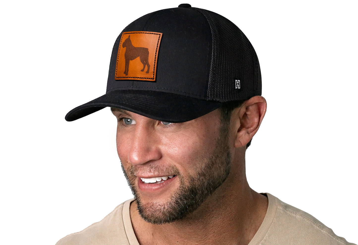 Gorra de camionero Boxer de cuero | Gorra Snapback Black Dog