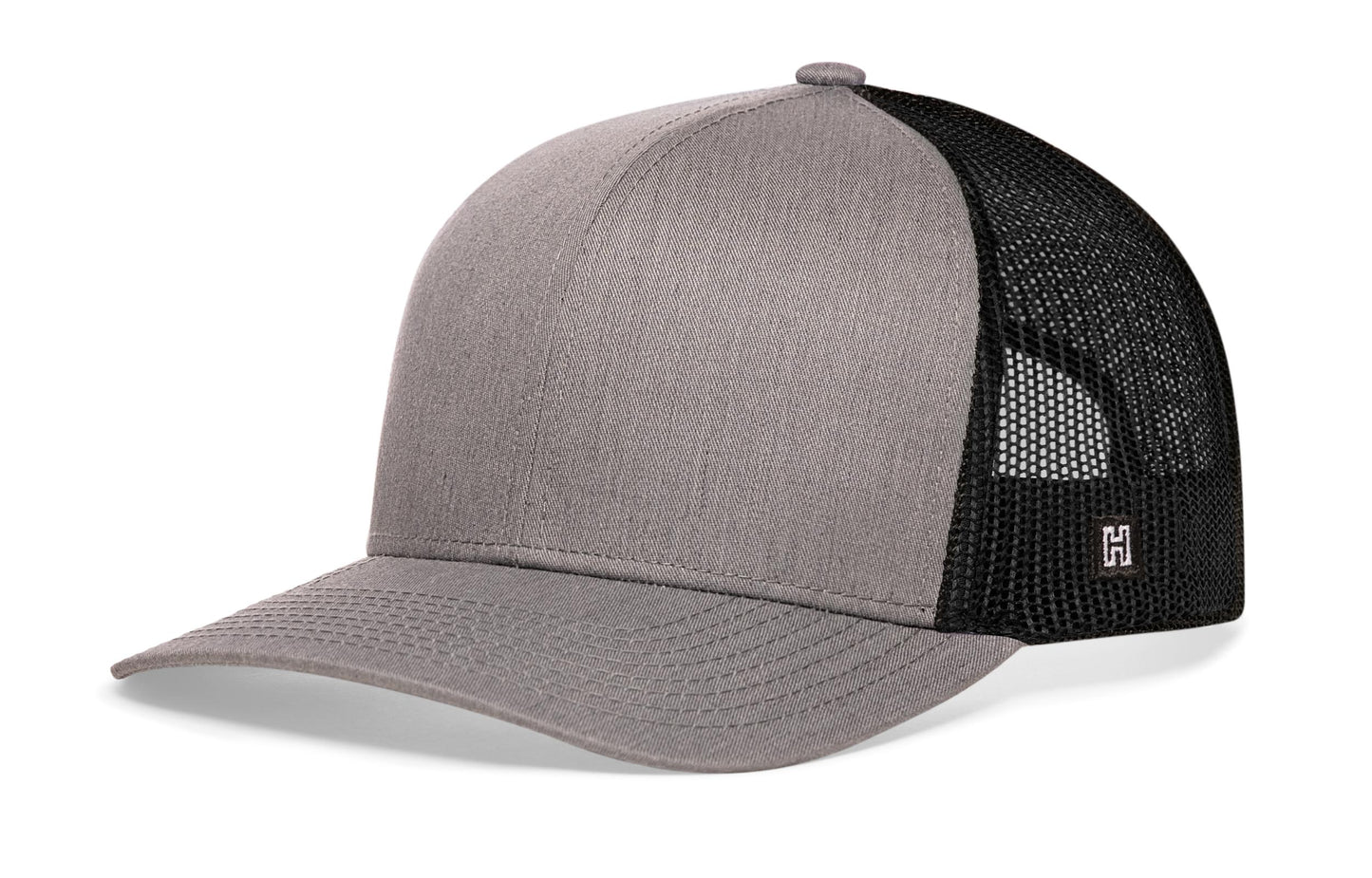 Gorra de camionero gris-negra en blanco
