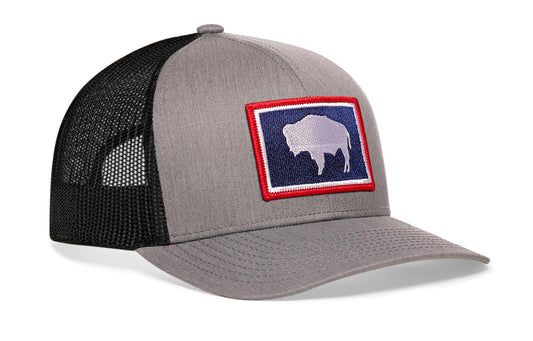 Gorra de camionero con la bandera de Wyoming | Gorra snapback gris y negra de Wyoming